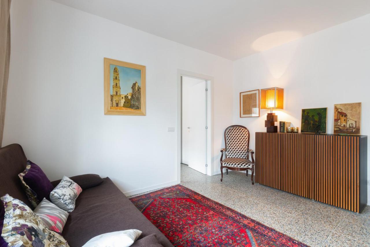 Inner City Apartments Lecce Bagian luar foto