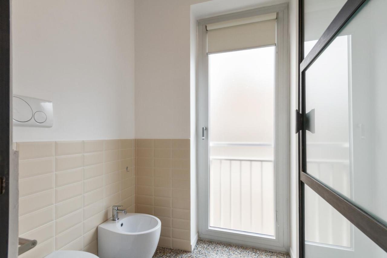 Inner City Apartments Lecce Bagian luar foto