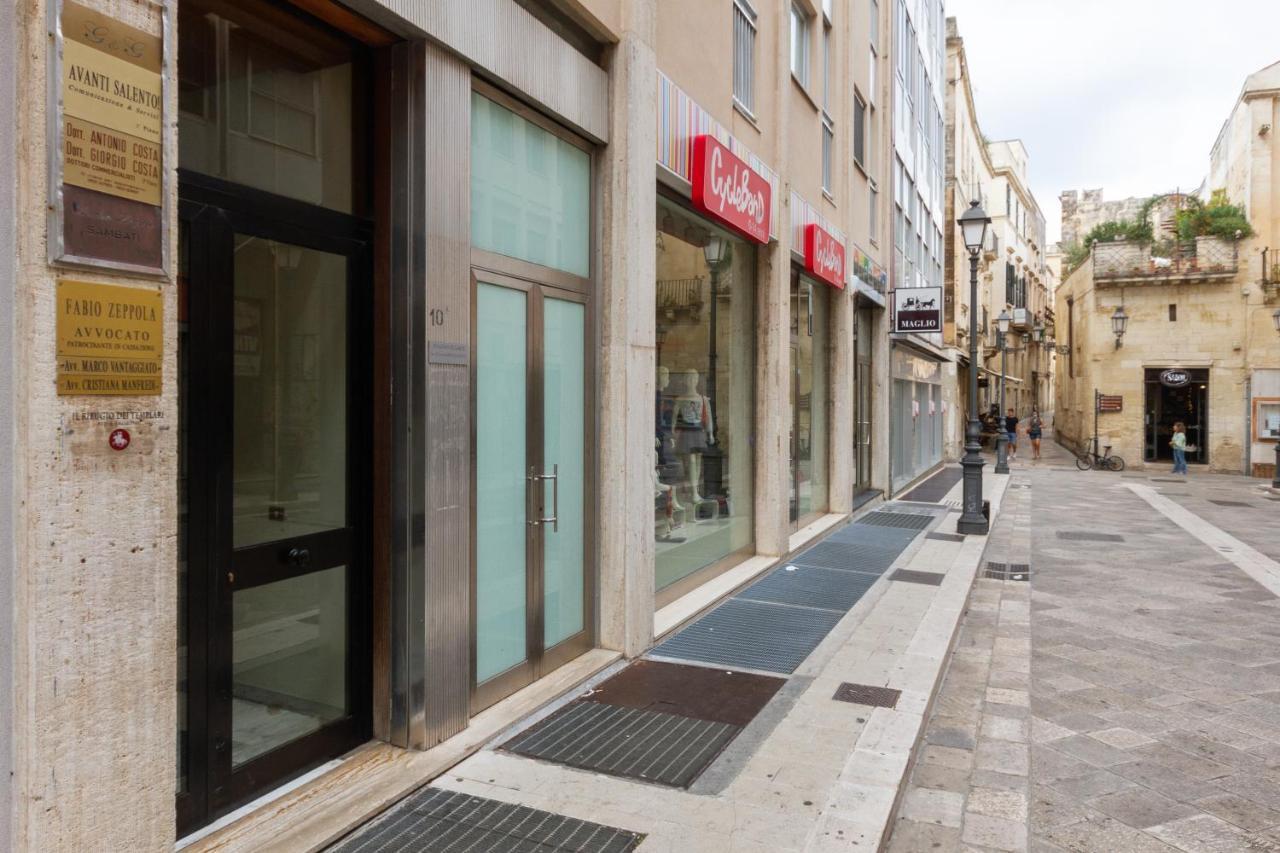 Inner City Apartments Lecce Bagian luar foto